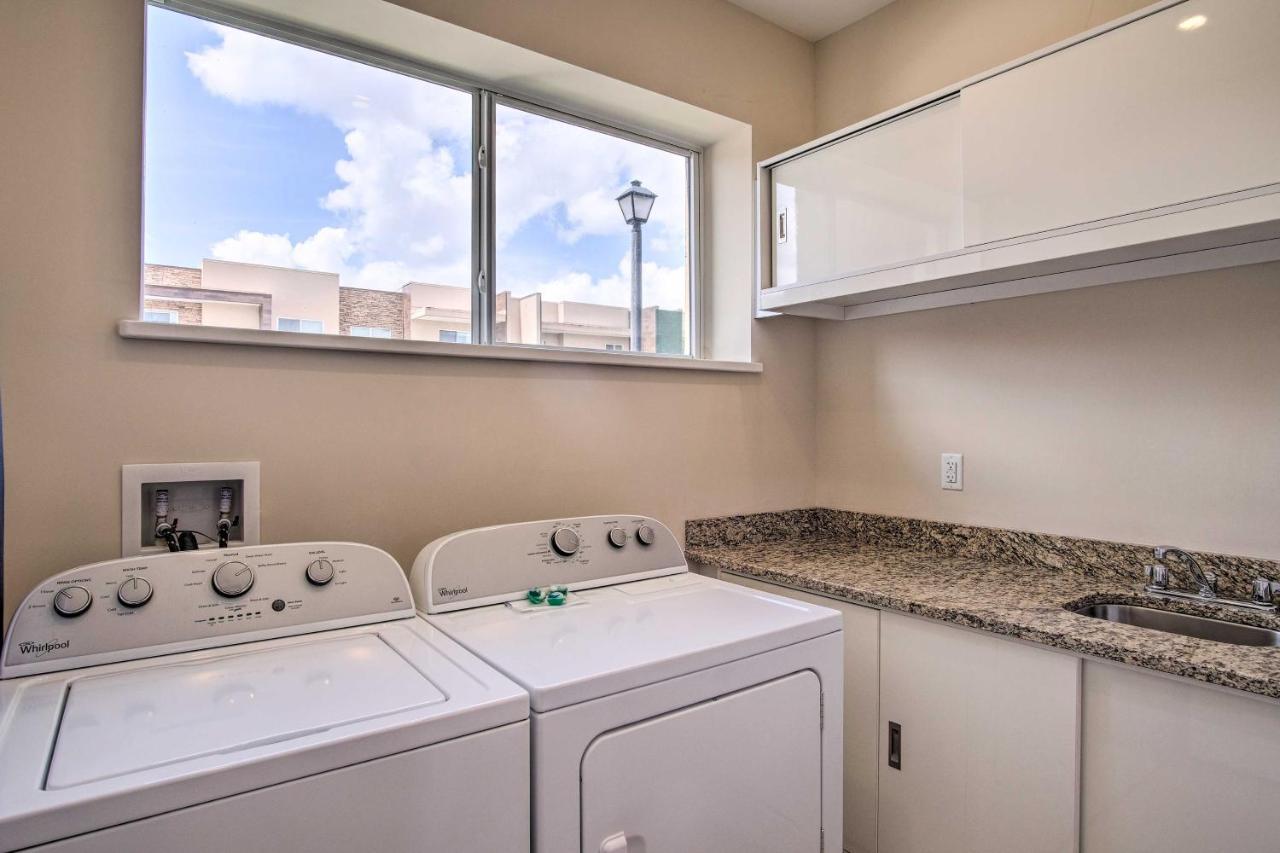 Spacious Magic Village Townhome About 1 Mi To Disney! Orlando Extérieur photo